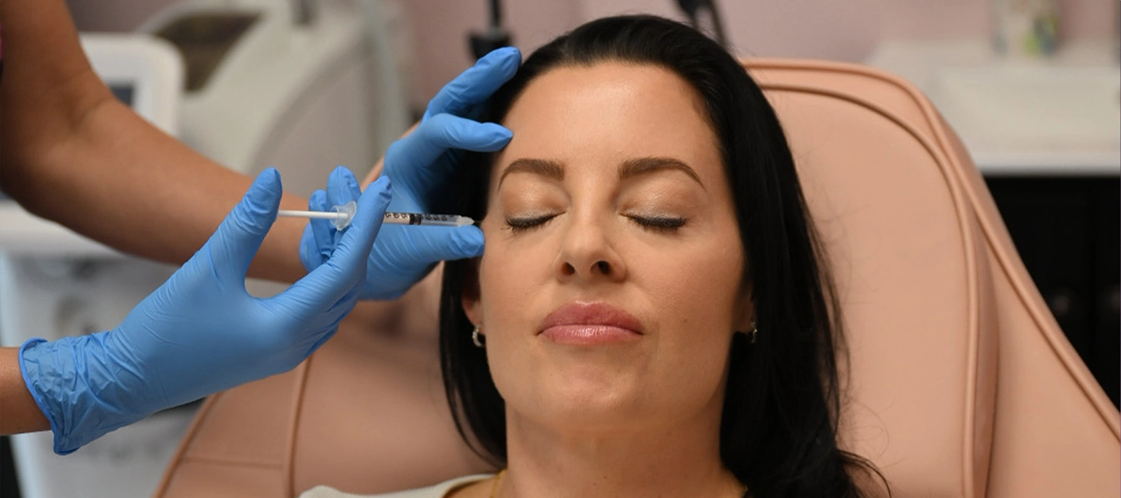 female client receiving injectable