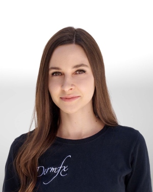 Caitlin R